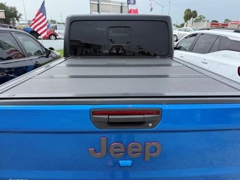 Used 2020 Jeep Gladiator Rubicon AWD/4WD image 5