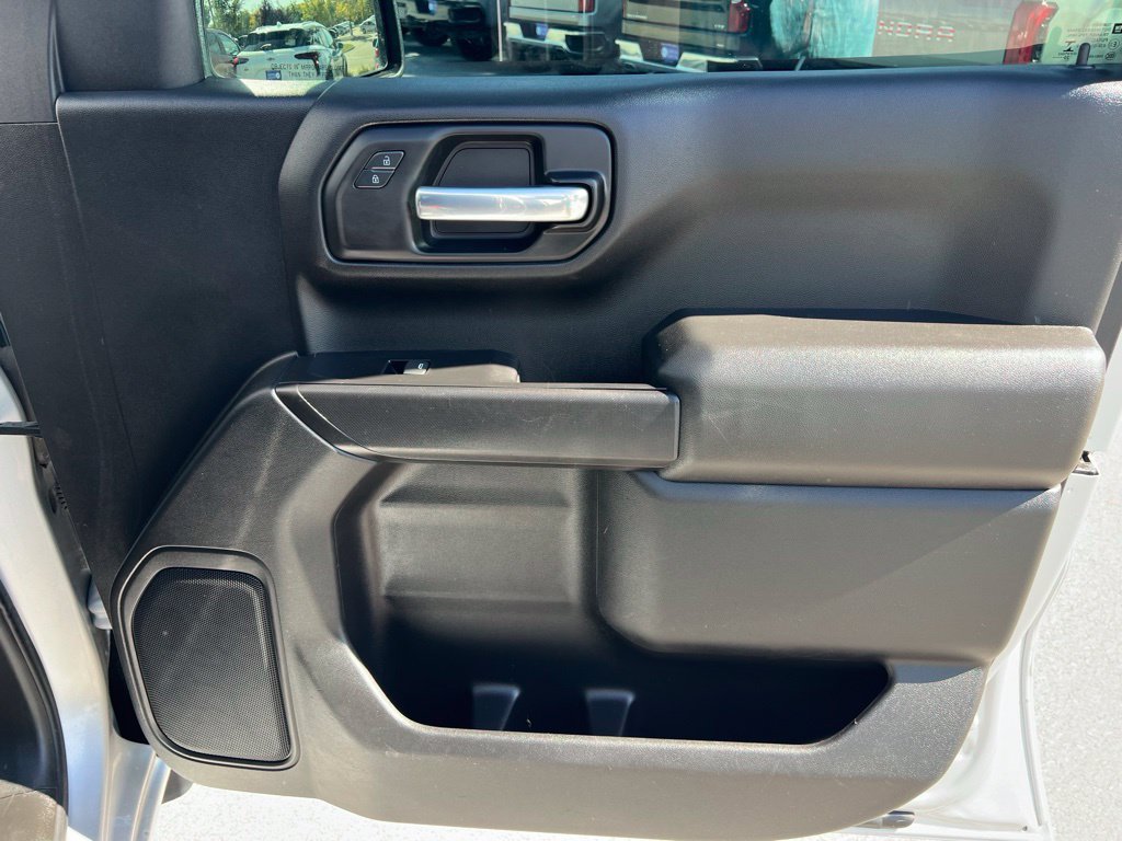 Used 2020 Chevrolet Silverado 1500 Custom w/ Custom Value Package AWD/4WD image 24