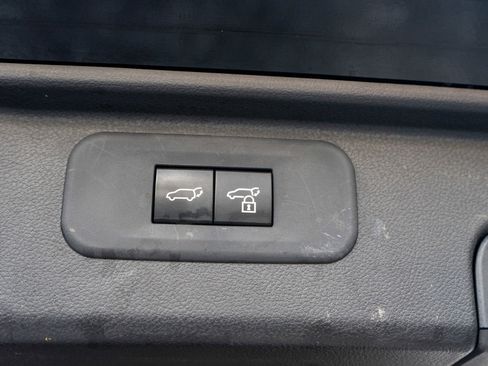 Used 2024 Toyota Grand Highlander XLE image 10