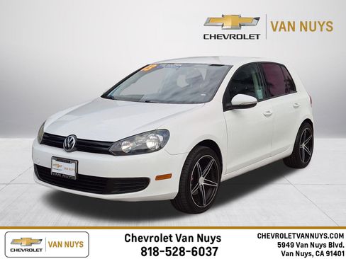 Used 2013 Volkswagen Golf 4-Door FWD image 1