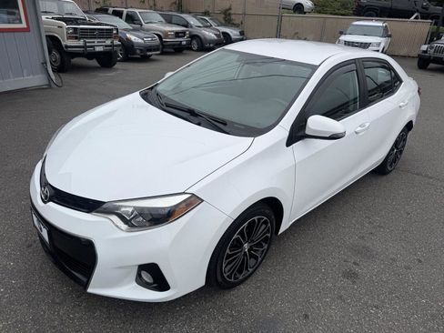 Used 2015 Toyota Corolla S image 2