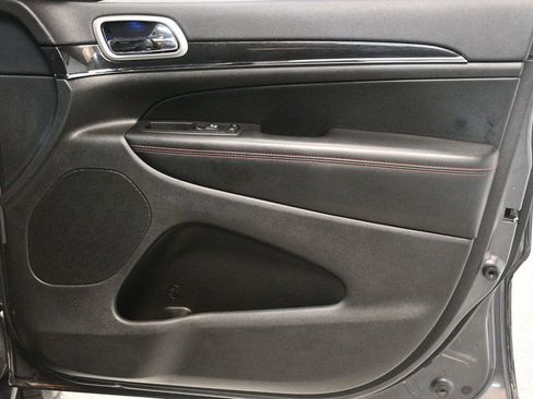 Used 2018 Jeep Grand Cherokee Trailhawk w/ Trailhawk Luxury Group image 23