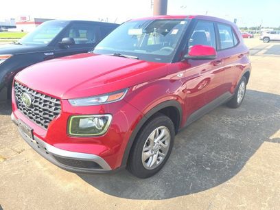 Used 2021 Hyundai Venue SE w/ Cargo Package