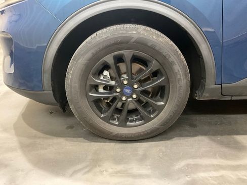 Used 2020 Ford Escape SE Sport AWD/4WD image 6