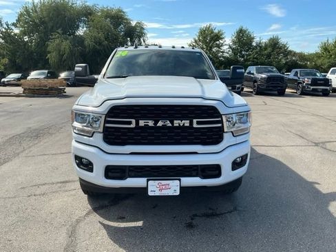 Used 2024 RAM 2500 Big Horn w/ Sport Appearance Package AWD/4WD image 4