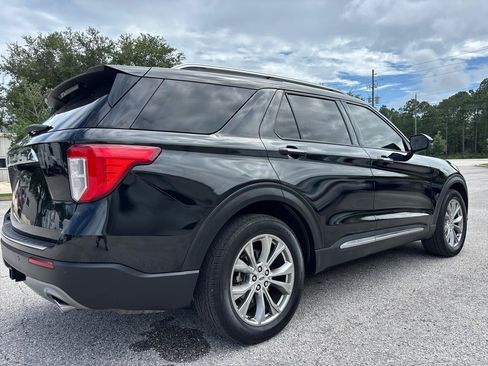 Used 2021 Ford Explorer Limited w/ Equipment Group 301A RWD image 6