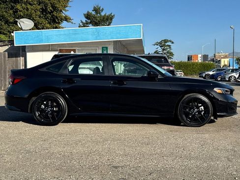 Certified 2025 Honda Civic Sport image 3