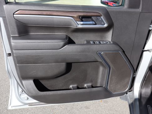 Certified 2025 Chevrolet Silverado 1500 LT image 16