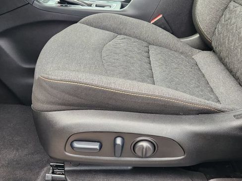 Used 2024 Chevrolet Equinox LT AWD/4WD image 23