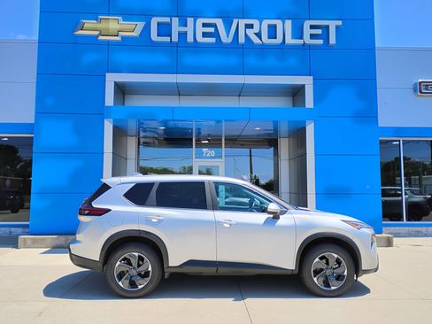 Used 2025 Nissan Rogue SV AWD/4WD image 5