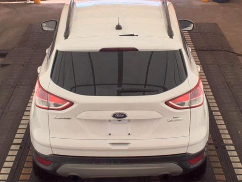 Used 2016 Ford Escape SE w/ Equipment Group 201A image 5