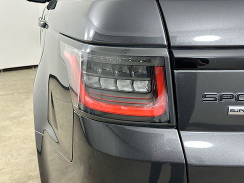 Used 2018 Land Rover Range Rover Sport Supercharged image 43