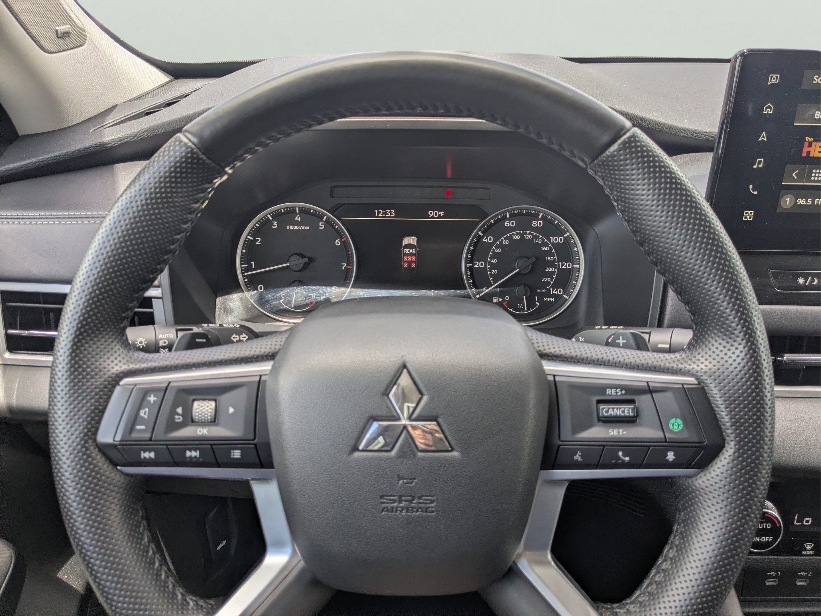 Used 2025 Mitsubishi Outlander SE FWD image 28