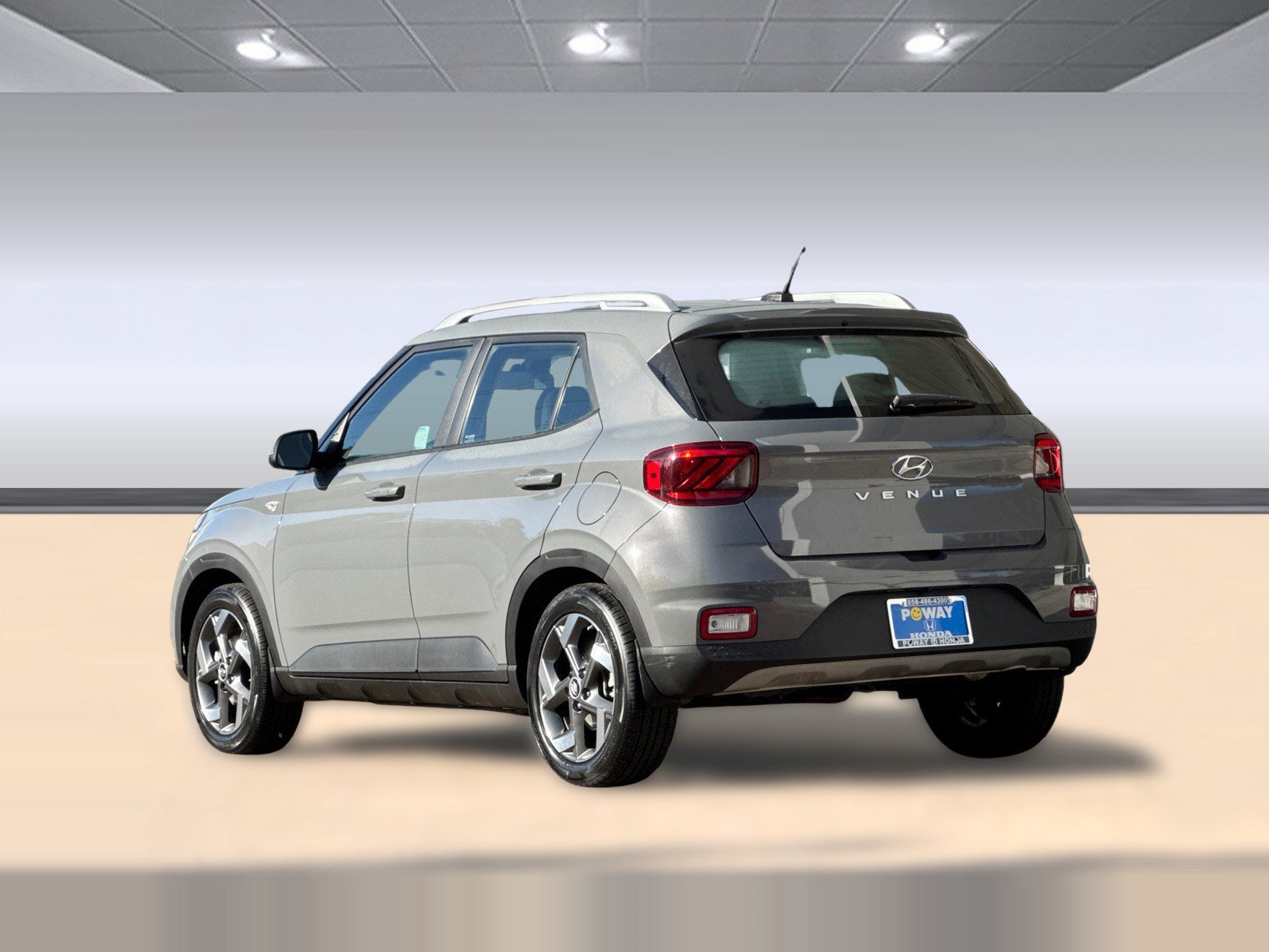 Used 2023 Hyundai Venue SEL FWD image 3