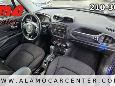 Used 2017 Jeep Renegade Altitude FWD image 16