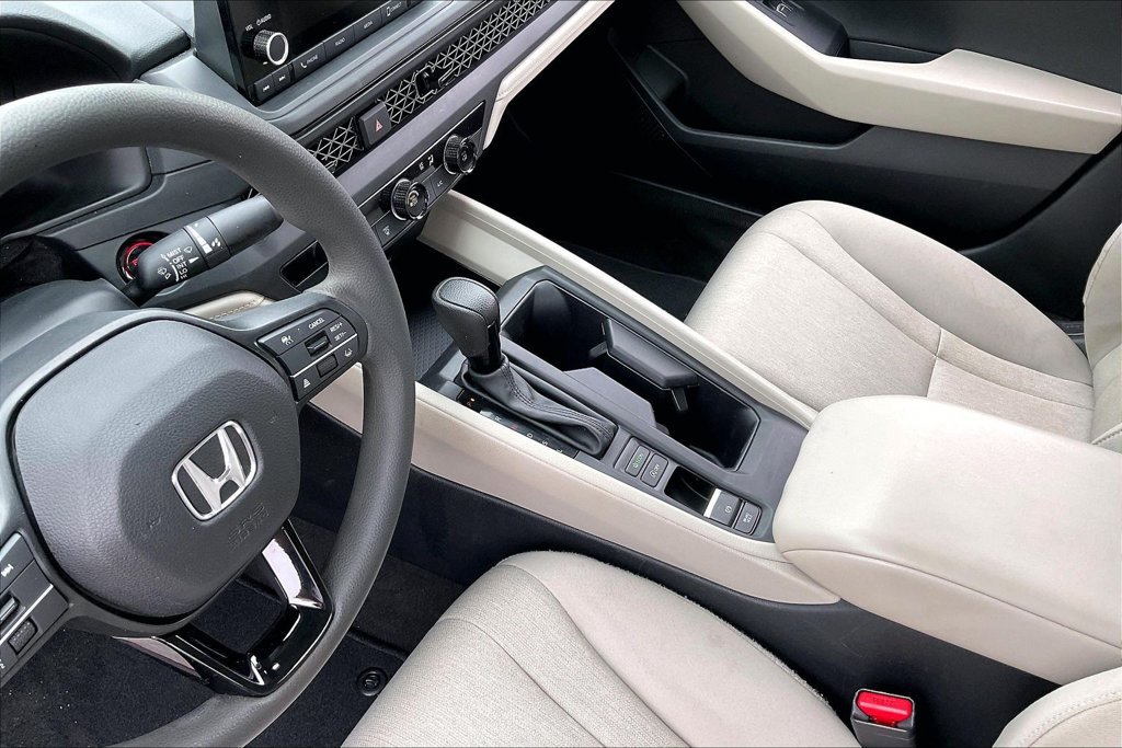 Used 2024 Honda Accord LX image 18