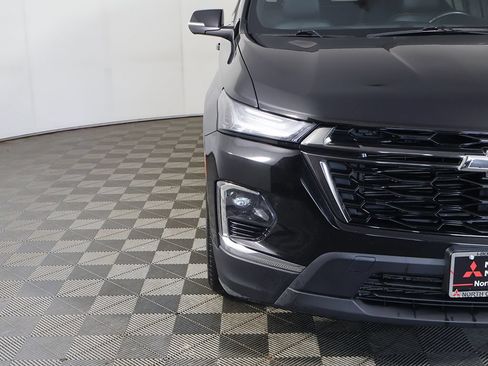 Used 2023 Chevrolet Traverse RS AWD/4WD image 17