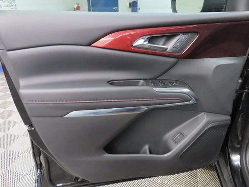 Used 2025 Chevrolet Traverse Z71 image 63