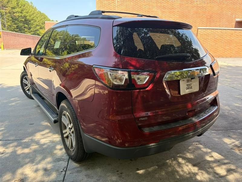 Used 2015 Chevrolet Traverse LT w/ LPO, 'HIT The Road' Package AWD/4WD image 4