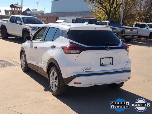 Certified 2025 Nissan Kicks Play S image 2