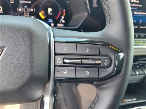 Certified 2025 Chevrolet Colorado ZR2 AWD/4WD image 16