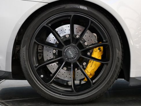 Used 2018 Porsche 911 GT3 RWD image 10