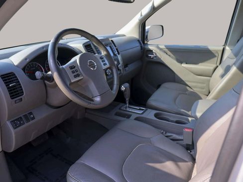 Used 2019 Nissan Frontier SL image 15