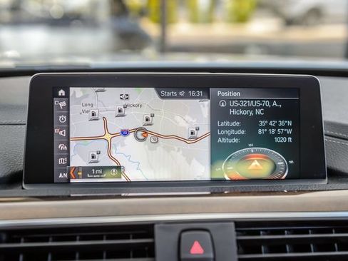 Used 2018 BMW 340i xDrive Sedan AWD/4WD image 31
