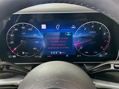 Used 2025 Mercedes-Benz GLC 300 4MATIC image 12