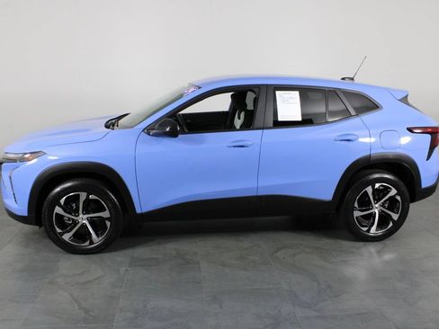 Used 2024 Chevrolet Trax RS w/ Driver Confidence Package FWD image 13