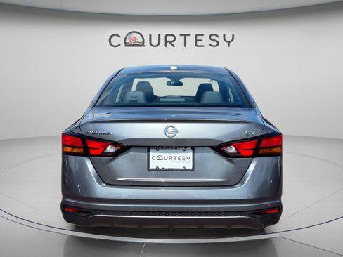Certified 2022 Nissan Altima 2.5 SV FWD image 6