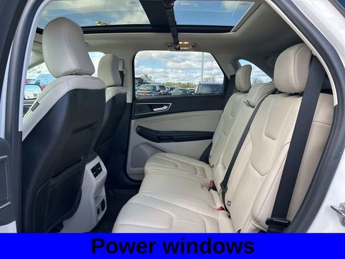 Used 2021 Ford Edge Titanium AWD/4WD image 7