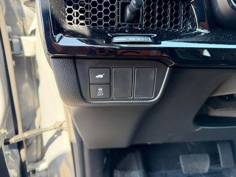 Used 2025 Honda CR-V EX-L image 19