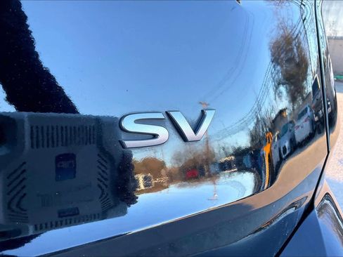 Used 2024 Nissan Rogue SV image 10