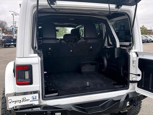 Used 2018 Jeep Wrangler Unlimited Rubicon image 31