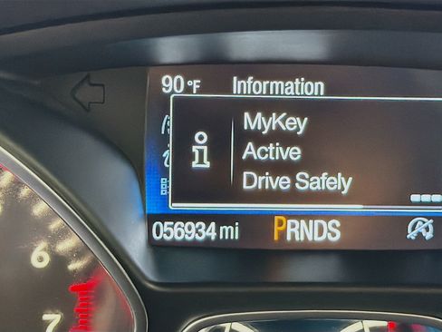 Used 2018 Ford Escape SEL w/ Ford Safe & Smart Package AWD/4WD image 18
