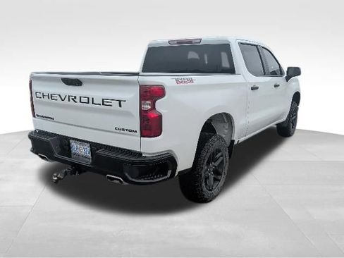 Used 2025 Chevrolet Silverado 1500 Custom Trail Boss w/ LPO, Dark Essentials Package AWD/4WD image 3