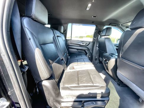 Used 2022 Chevrolet Suburban LT image 27