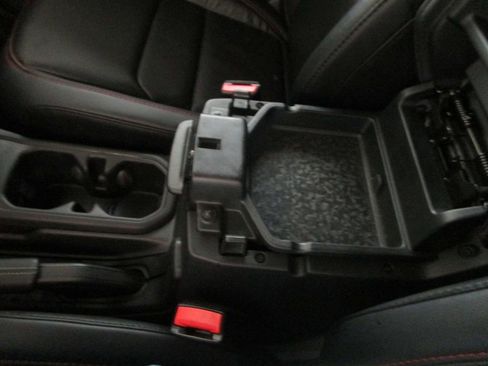 Used 2024 Jeep Wrangler Unlimited Rubicon image 45