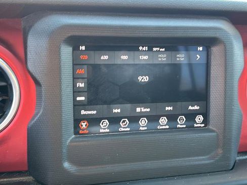 Certified 2018 Jeep Wrangler Unlimited Rubicon image 30