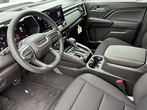 New 2026 GMC Canyon Elevation image 11