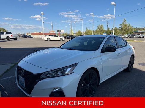 Certified 2022 Nissan Altima 2.5 SR w/ Midnight Edition Package FWD image 1