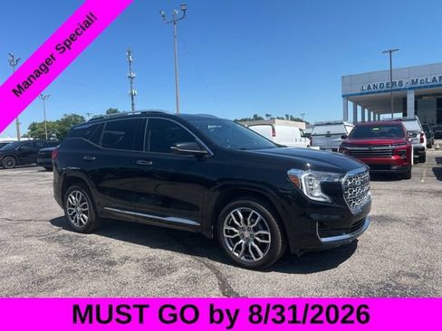 Used 2023 GMC Terrain Denali AWD/4WD image 1