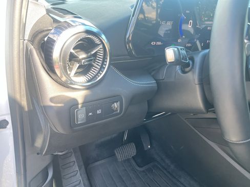 Used 2025 Chevrolet Blazer EV LT image 18