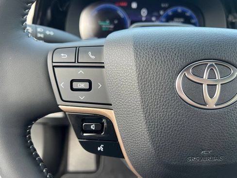 Certified 2026 Toyota Crown Signia w/ Advanced Technology Package AWD/4WD image 18
