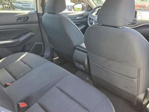 Used 2025 Nissan Altima 2.5 SV image 13