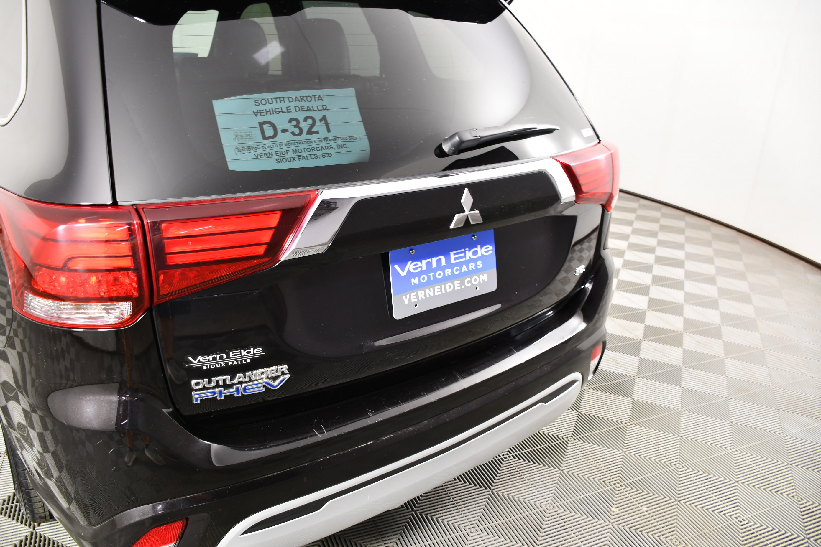 Used 2020 Mitsubishi Outlander SEL AWD/4WD image 15