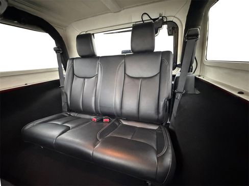 Used 2013 Jeep Wrangler Sahara w/ Dual Top Group image 18