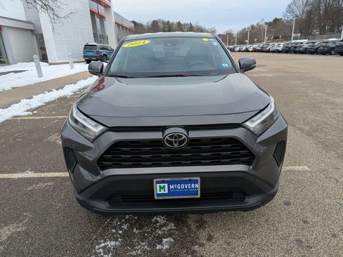 Used 2024 Toyota RAV4 LE image 9