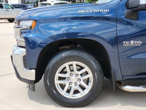 Used 2020 Chevrolet Silverado 1500 LT w/ Texas Edition RWD image 8